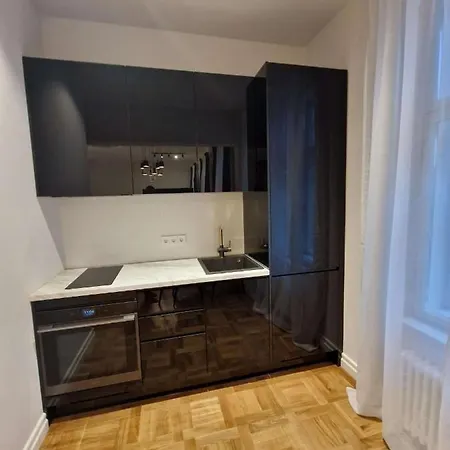 Knorring 7 * טרטו
